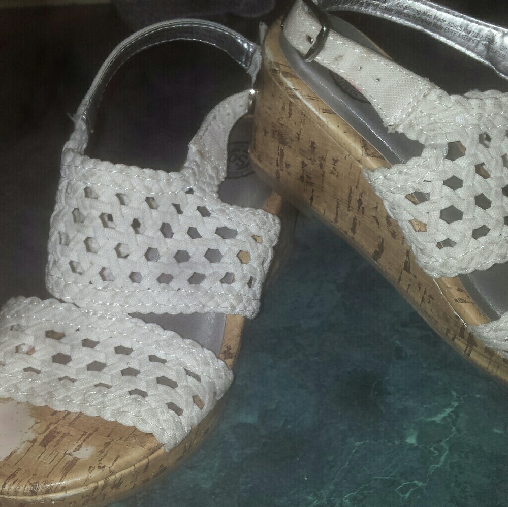 Girls wedge sandal